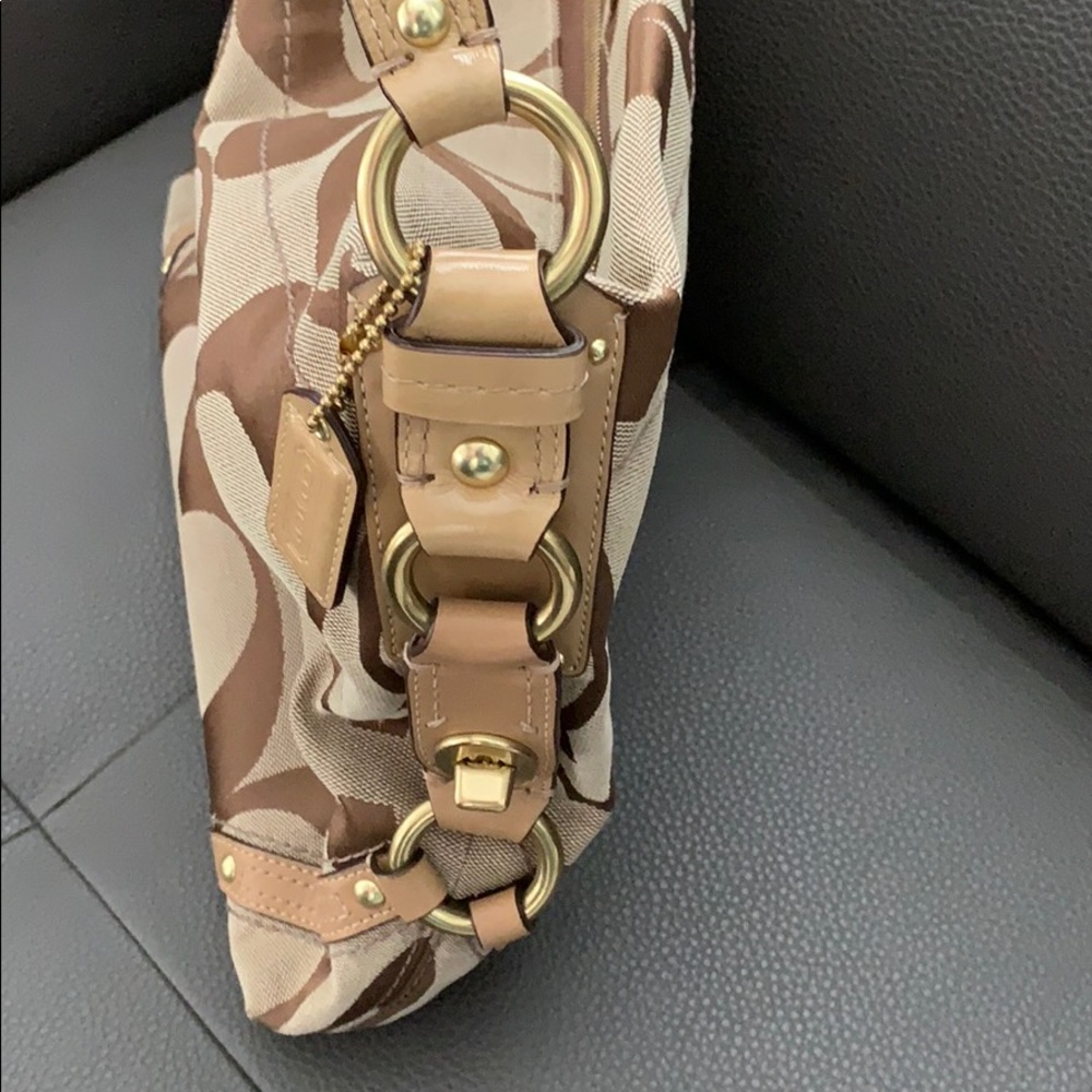 Handbag - Picture 6 of 6
